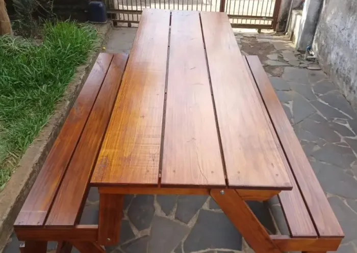 Mesa de madeira maciça com banco 2 metros 
