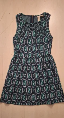 Vestido importado Estampado com Detalhes em Corte