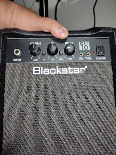 Cubo de guitarra Blackstar LT-echo 10