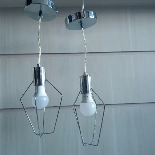 Lustre Luminária em  Aço Inox Venda do Par       peça linda toda completa ótimo estado 