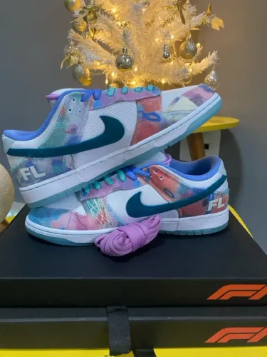Nike Dunk Low Futura Labs
