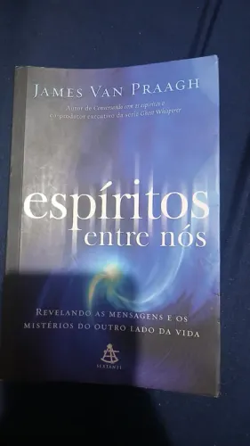 Livro -Espíritos Entre Nós - James Van Praagh