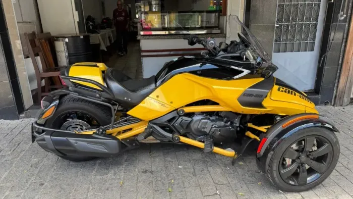 Vendo BRP Can Am Spyder F3