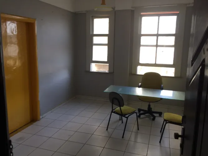 Sala comercial no centro