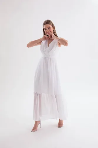 Vestido Longo Branco Elegante