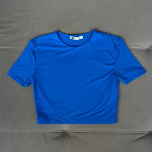 Camiseta Cropped Azul Zara
