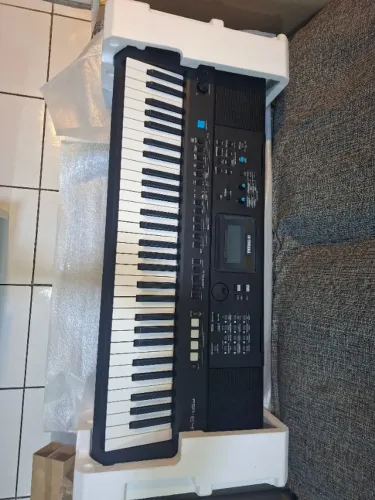 TECLADO YAMAHA PRS E473 NOVO NA CAIXA NUNCA USADO NA CAIXA