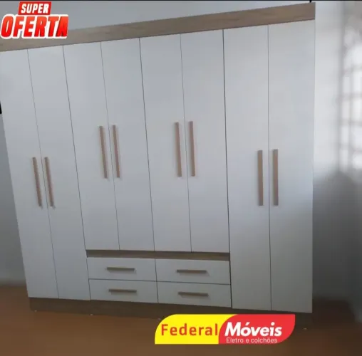 Guarda Roupa 8 Portas e 4 Gavetas - Novo, Elegante e Funcional!