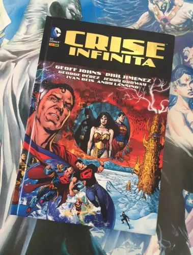 CRISE INFINITA EDIÇÃO DEFINITIVA