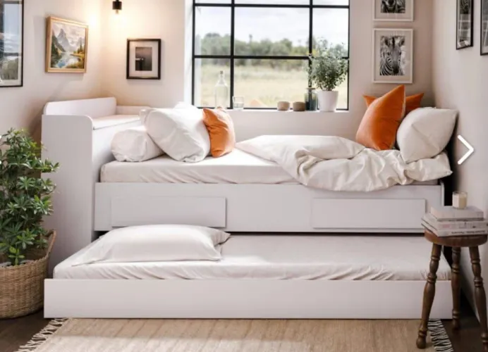 Cama de solteiro com auxiliar