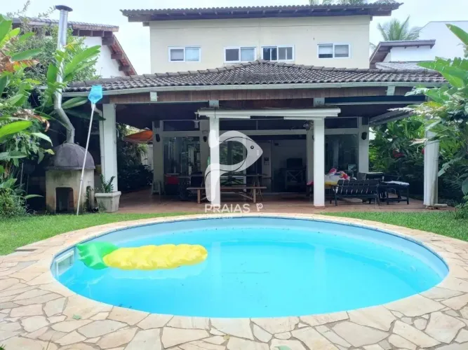Casa com piscina, 5 dormitórios, Riviera de São Lourenço