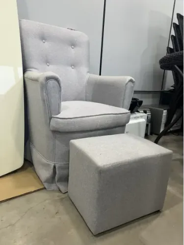 Poltrona de amamentação cinza 