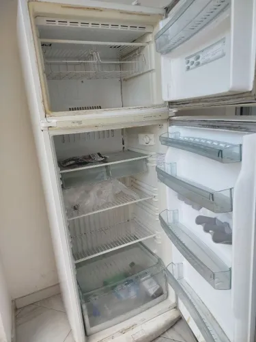 Geladeira Frost Free Electrolux Para pegar pecas Não funciona 