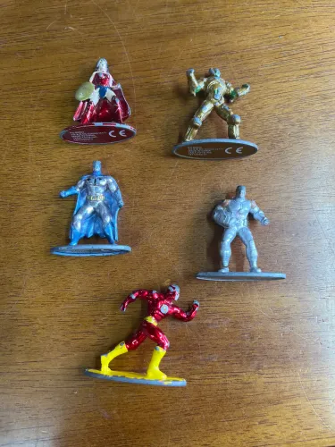 Bonecos Dc Comics Metal 4cm
