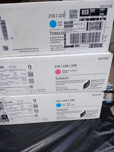 Toner HP 210/230/230 0riginal vazios.