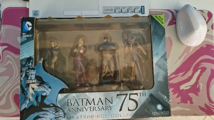 Box colecionável Batman - aniversário de 75 anos. EDIÇÃO LIMITADA