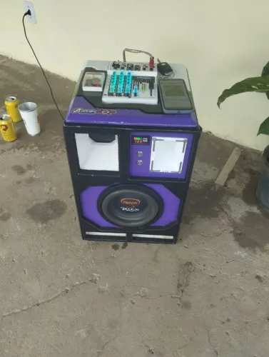 Caixa de som completa com mesa de som e subwoofer