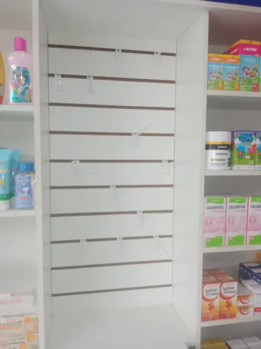 Vendo móveis para farmácia 