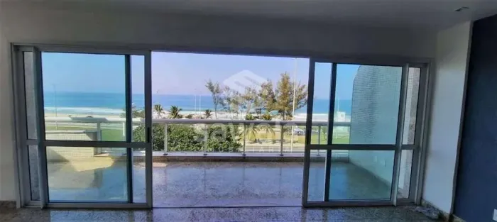 Casa à venda com 391,00m² e 4 quartos em Recreio dos Bandeirantes, Rio de Janeiro - RJ