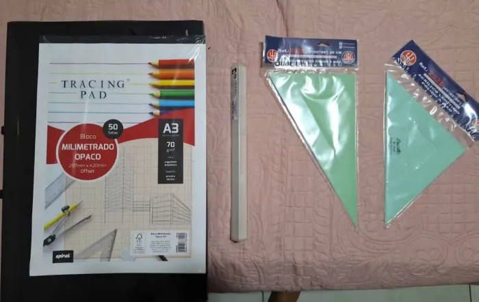 Kit Desenho Técnico - Papel Milimetrado, Escalímetro e Esquadros