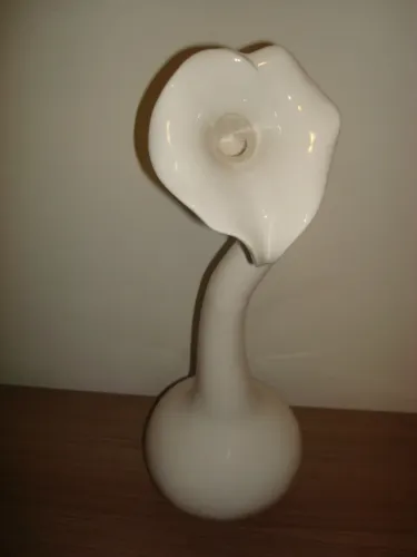 conjunto de escultura de copo de leite