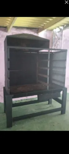 Churrasqueira de ferro