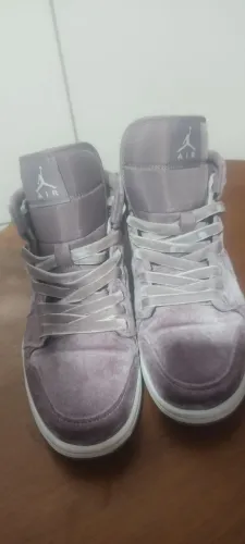 Jordan MID feminino roxo