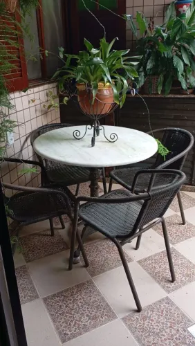 Mesa de ferro fundido com mármore Redonda com Detalhes