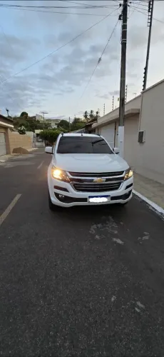 Vendo S10 Diesel, automática.