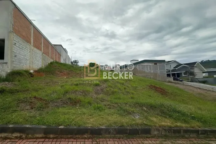Terreno á venda no Condomínio Residencial Mantiqueira - Estuda Permuta