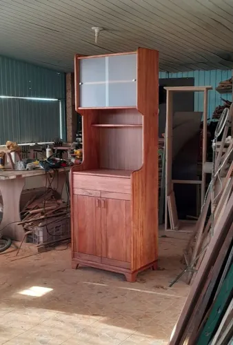 Armário de cozinha artesanal