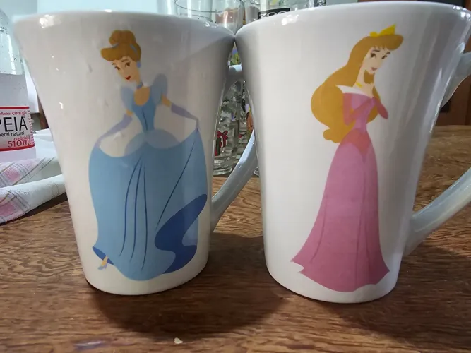 Canecas de Porcelana Disney - Cinderela e Bela Adormecida