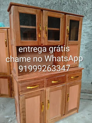 Armário de madeira angelim 3 portas novo