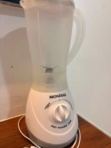Vendo Liquidificador e Chaleira (3 meses de uso)