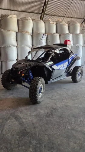 Canam x3
