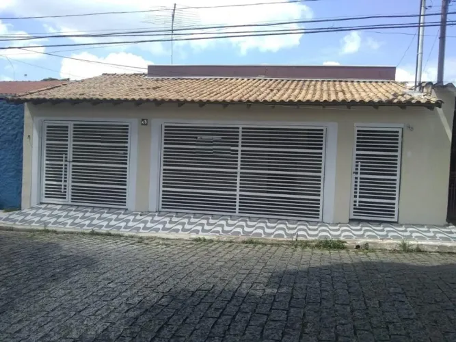 Casa com 3 dormitórios à venda, 147 m² por R$ 700.000,00 - Centro - Suzano/SP