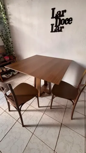 Mesa De Jantar 4 lugares 2 cadeiras