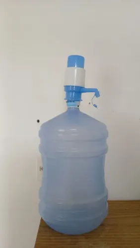 Galão de água 20L com bomba manual
