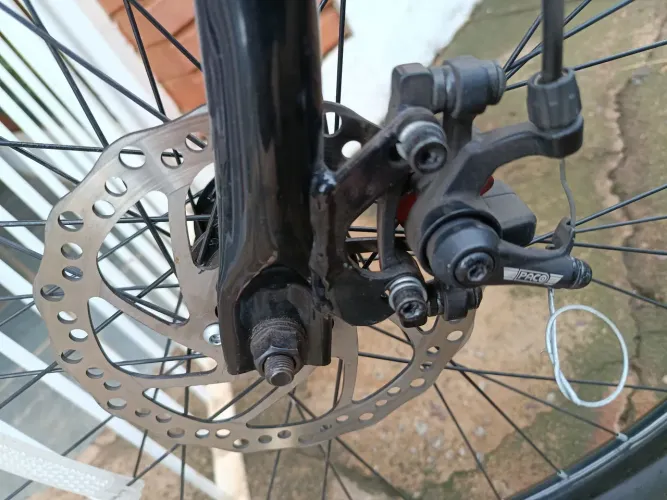 Vendo Bicicleta Mountain Bike Semi Nova em excelente estado de conservação