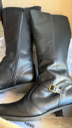 Bota Feminina Cano Longo Wisconsin - Turim | Couro Legítimo + Lã de Carneiro | Usada 1x