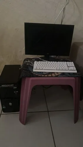Setup completo, estudos e trabalho.