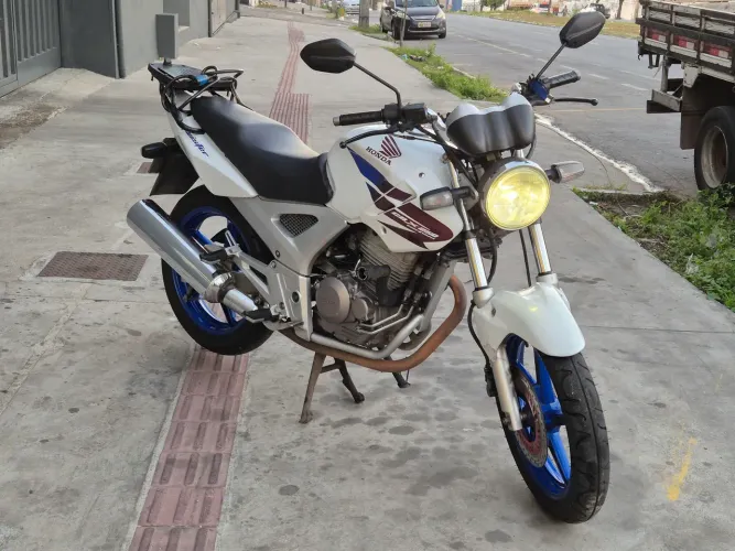Honda CBX 250 Twister 2008 - Branca