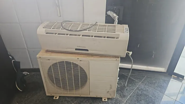Condensadora de ar condicionado 12.000 btus