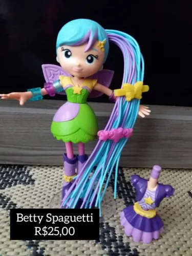 Boneca Betty Spaguetty