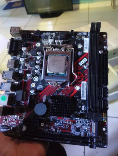 UMA PLACA MÃE DDR3 1155