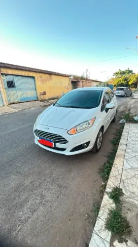 Ford Fiesta Sedan 1.6 16V Flex Aut. 2014