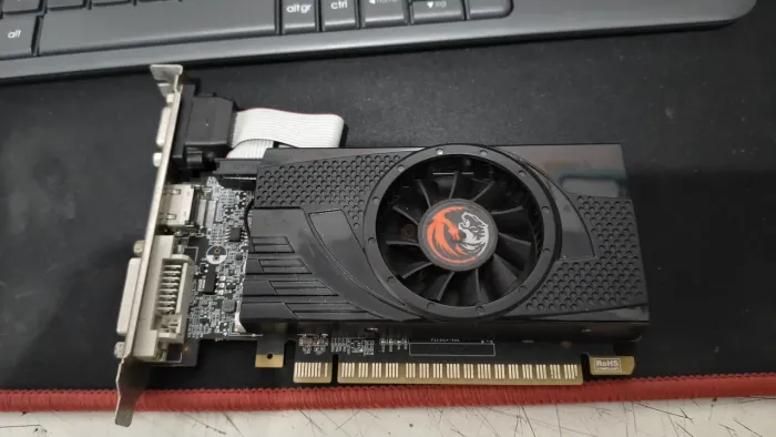 Placa de vídeo GT 730 2gb GDDR5