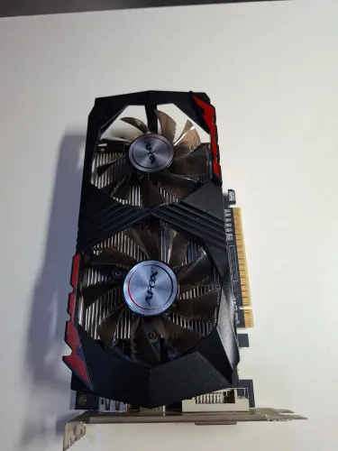 Placa de video Gtx 1050 ti defeito