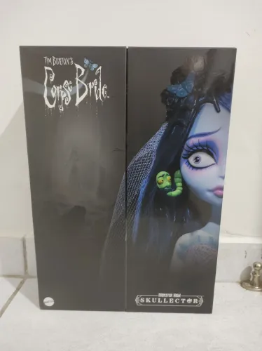 Boneca Monster High Apenas Caixa Noiva Cadaver
