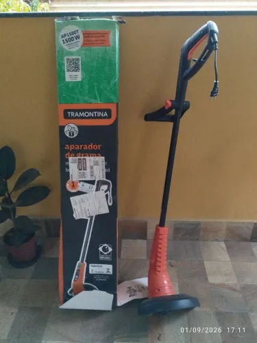 Cortador de grama Tramontina semi-novo